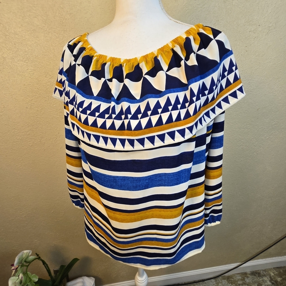 Chico's Navy and Mustard Geometric Convertible Top Medium (7898)